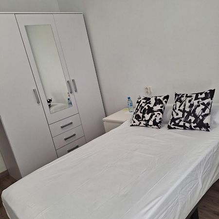 Апартаменты Habitacion Individual Валенсия Экстерьер фото